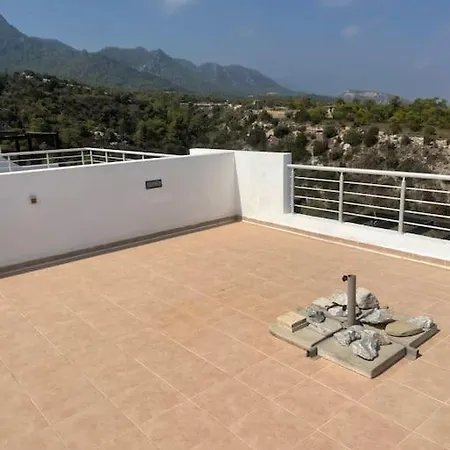 Sunset View Penthouse 2 Bedrooms Tatlisu Akanthou